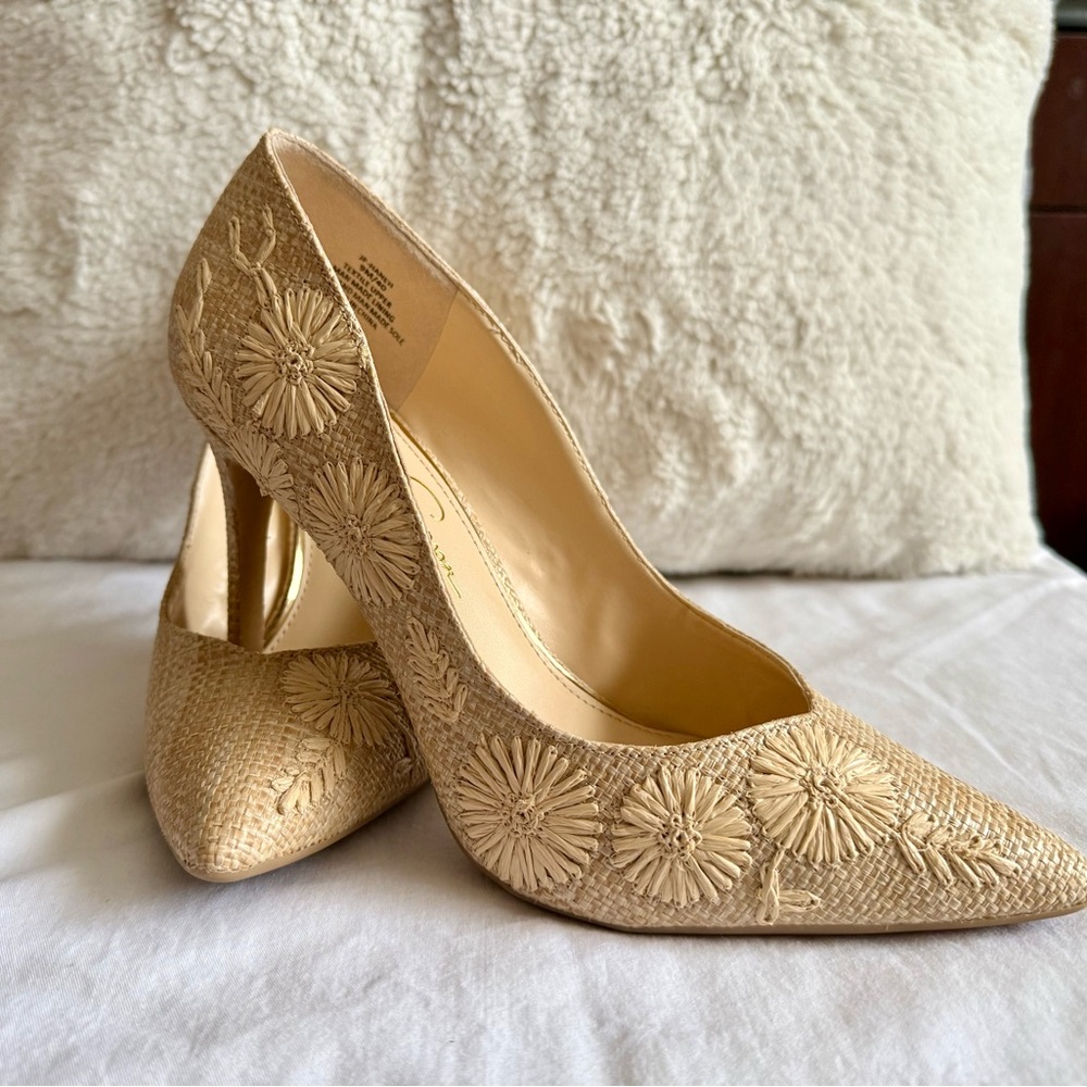 Elegant Natural Women's Heels - Picture 2 of 6